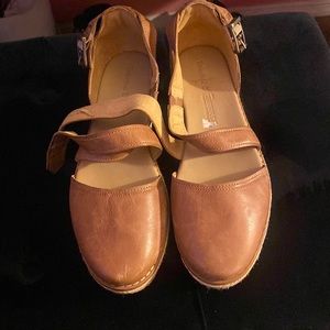 Timberland platform wedge , tan in color , size 8.5